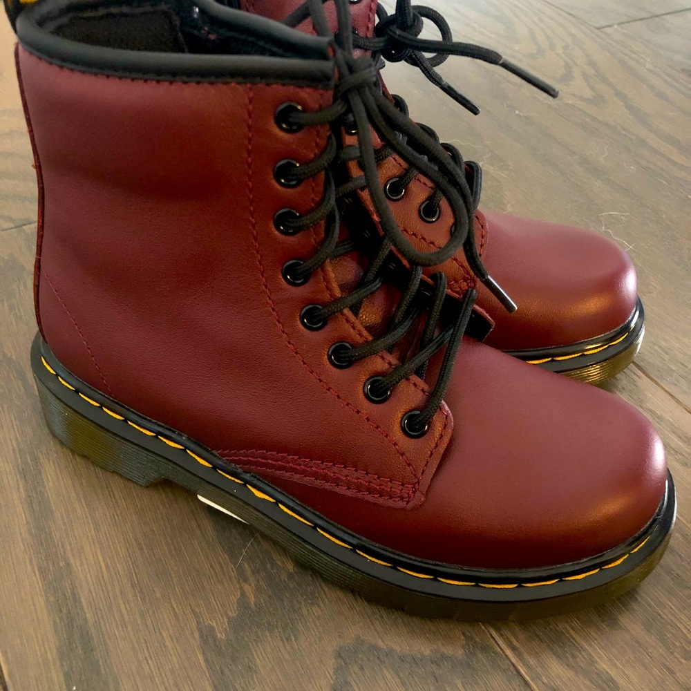 Dr. Martens 1460 girls boots size 13 Kids (NEW)